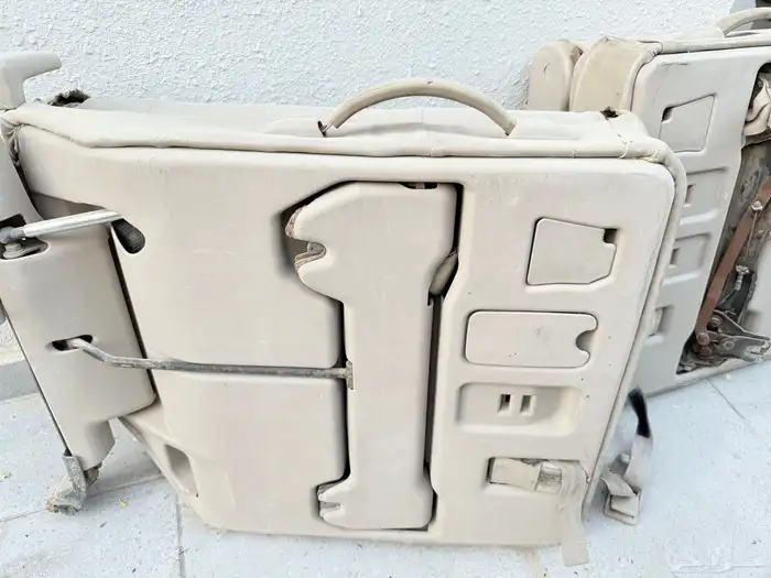 قطه لاندكروزر 6