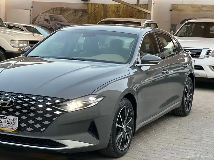 ازيرا 2023 سمارت 6سلندر نظيف جدا لدى قمة الاطلال 31