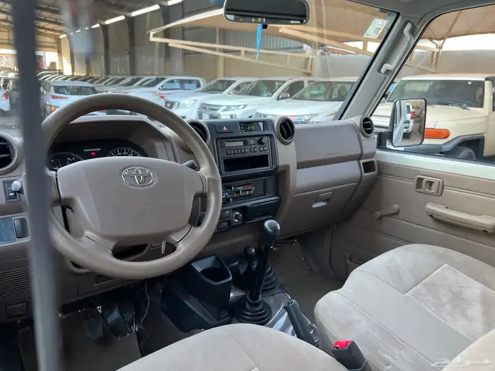 شاص 2016 ديزل غمارتين عداد 99.000 نظيف جدا لدى قمة الاطلال 35