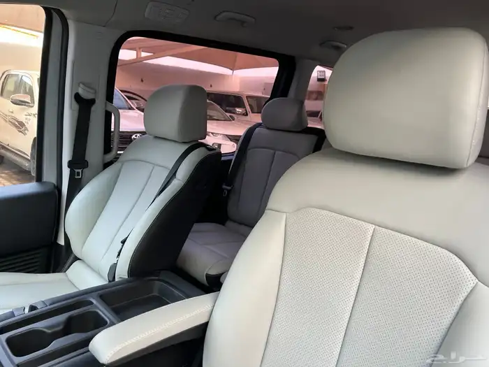 ستاريا 2022 ديزل 11 راكب نظيف جدا لدى قمة الاطلال 48