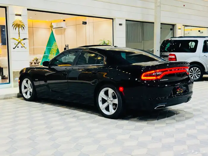 تشارجر RT نظيف جدا 3