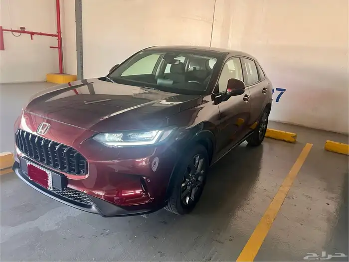 Honda Zrv lx 2023 ممشي 8000فقط 5