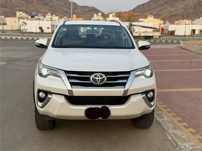 فورتشنر 2016 بدي وكاله 6سلندر اول مالك VX2شنطه كهرب 1