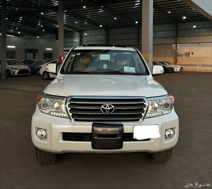 لاندكروزر 2013 GXR فل الفل وارد اليحيى V8 ونش ( مباع ) 1