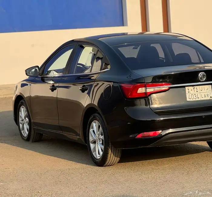 MG   5   2022 نص فل السعر 27000 الف 16