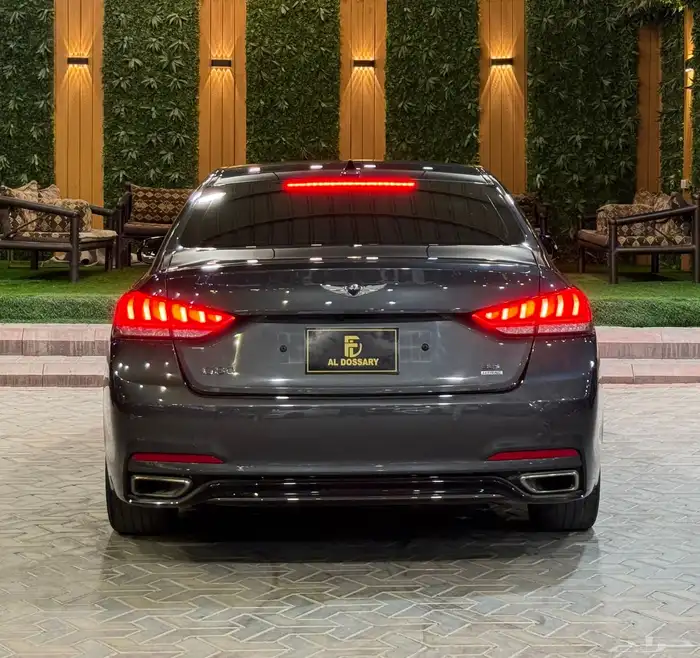 جنسس ((2020))G80بحاله ممتازه 6