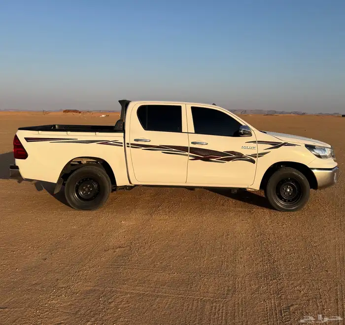 هايلكس 2022 بنزين 4