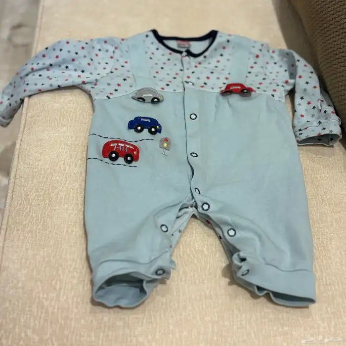 ملابس أطفال أولاد 0-6 شهور بعضها جديد وبعضها مستعمل نظيف. 18