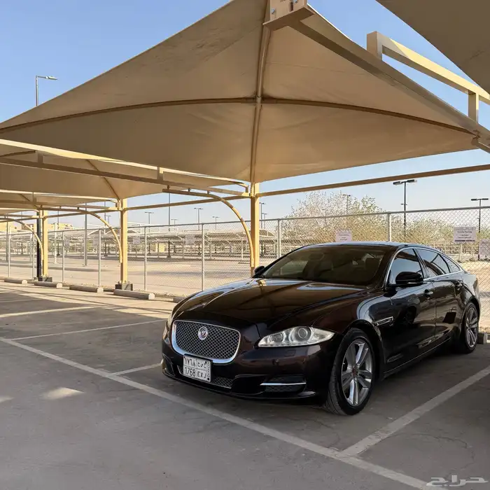 Jaguar XJ 2014 model 130k KM 4