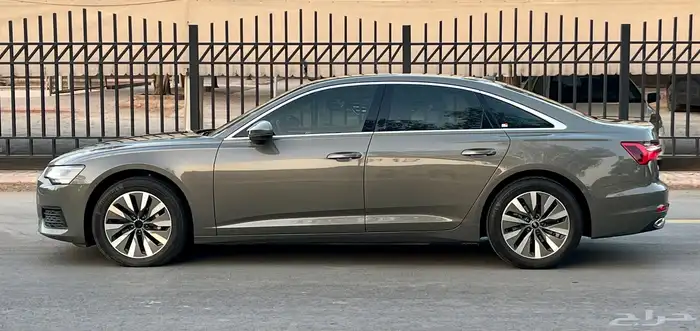 اودي 2022 A6 ( نص فل ) 3