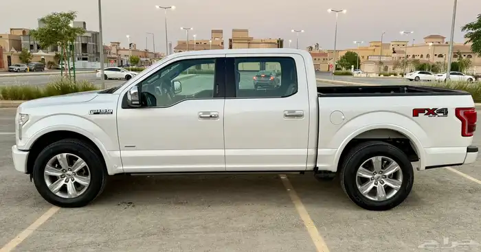 فورد F-150 بلاتنيوم مخزن شبة جديد 4