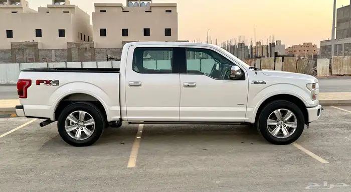 فورد F-150 بلاتنيوم مخزن شبة جديد 9