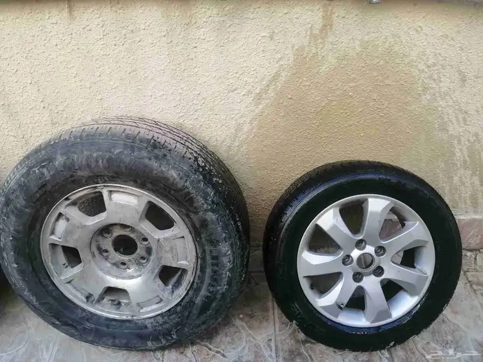 جنوط مع كفرات للبيع 1