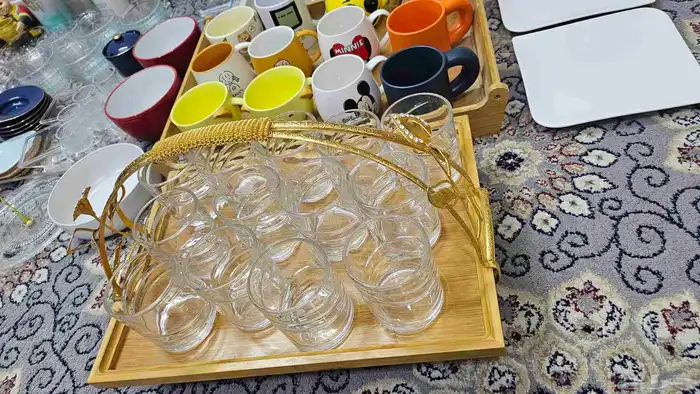 تم البيع أواني منزلية وأكواب 4