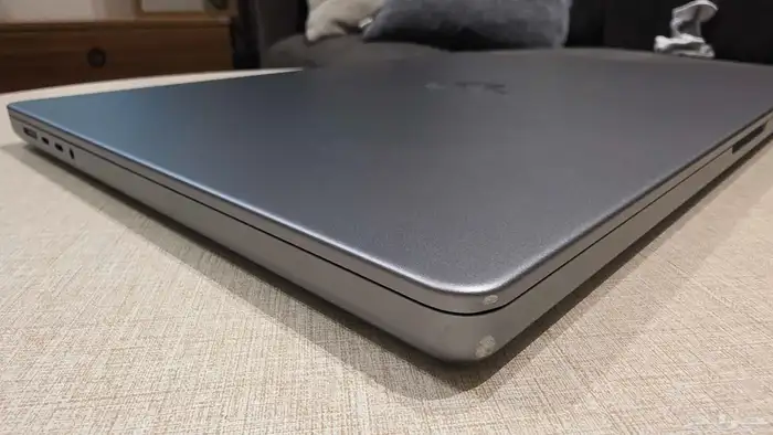 MacBook Pro M1 Pro 16-inch شبه جديد 12