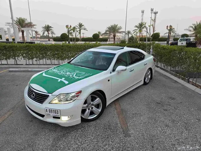 للبيع لكزس LS460 2010 f sport اف سبورت وارد اليبان 14