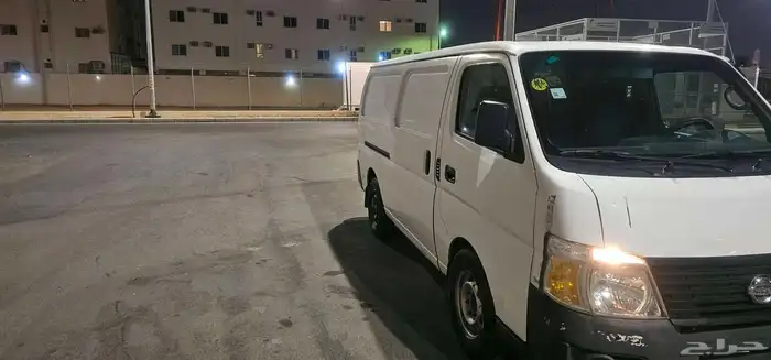 باص نيسان نضيف 2006 2