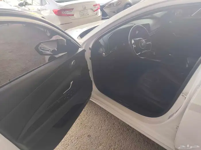 افانتي (النترا) 2023 4