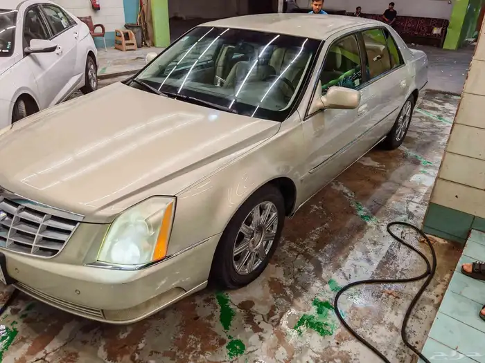 Cadillac dts 2008 1