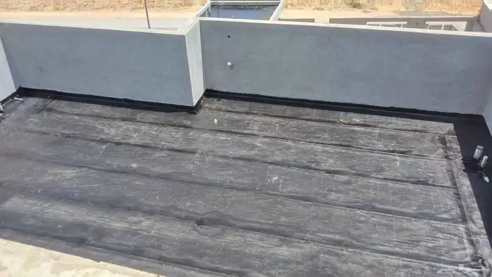 سطحك بأمان مع أفضل مواد العزل الحديثة 8