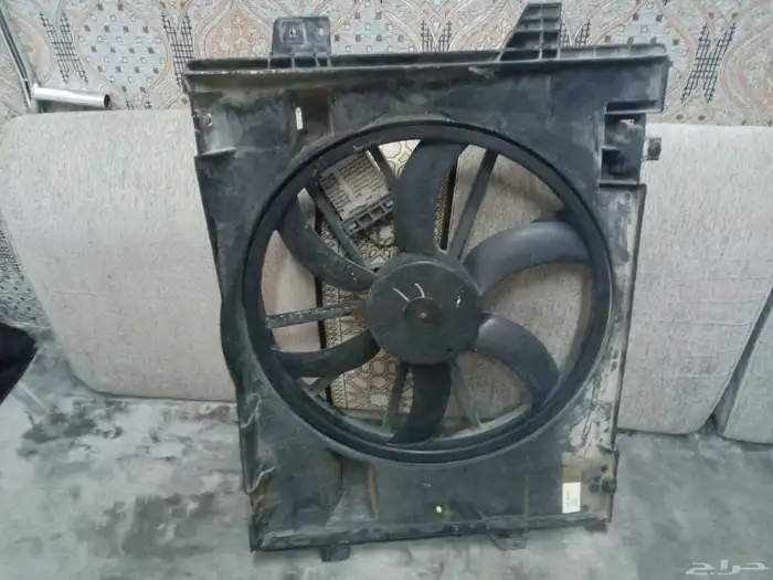 مروحة فورد كراون فاكتوريا 2010 اصليه وكاله شرط 150 0