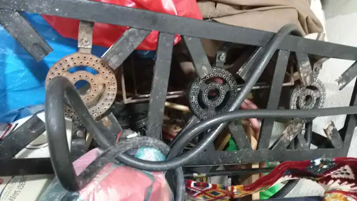 أغراض للبيع 0