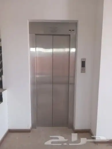 مصعد مستخدم للبيع 1