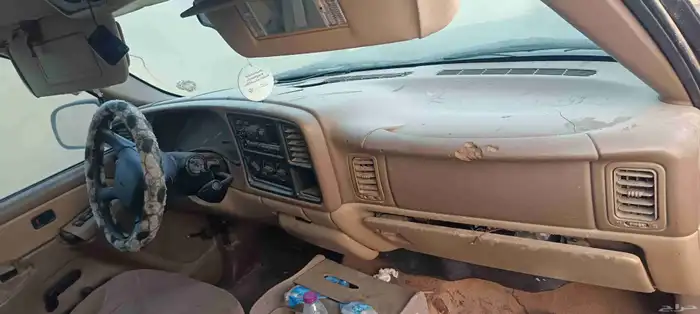 اعرض لكم جيمس موديل 2000 نظيفه ولا فيها شيء الا تكتيم فيها 6