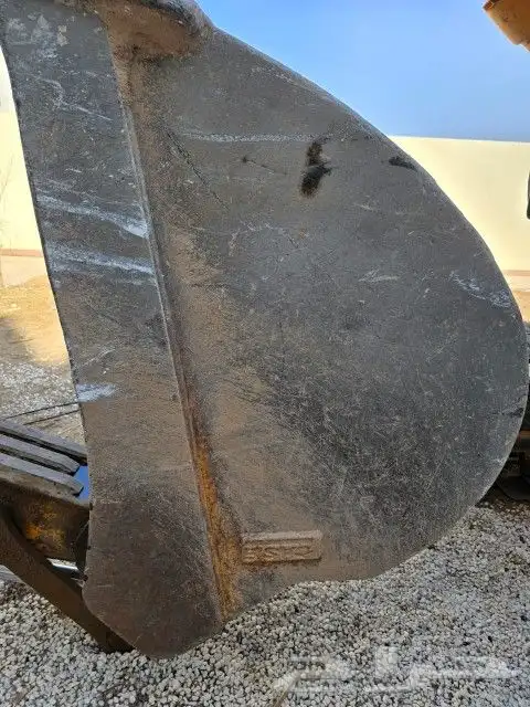 باكيت امريكي شركة(case) مقاس 110 للبيع نظيف للتواصل واتس اب 5