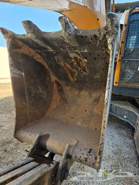 باكيت امريكي شركة(case) مقاس 110 للبيع نظيف للتواصل واتس اب 6