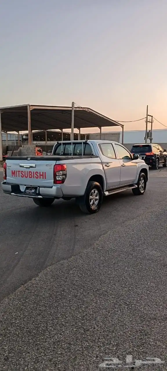 متسوبيشي L200موديل 2021عداد188الف ديزل 2