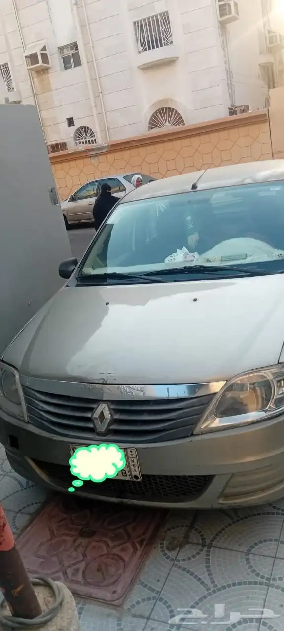 رينو لوجان2012 1