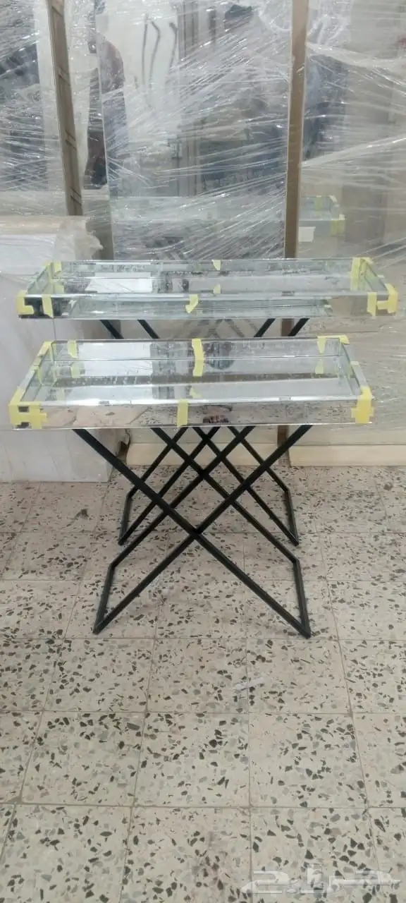 طاوله مخمل طاوله خشب طاوله طاوله مداخل صواني اشكال والوان يل 1