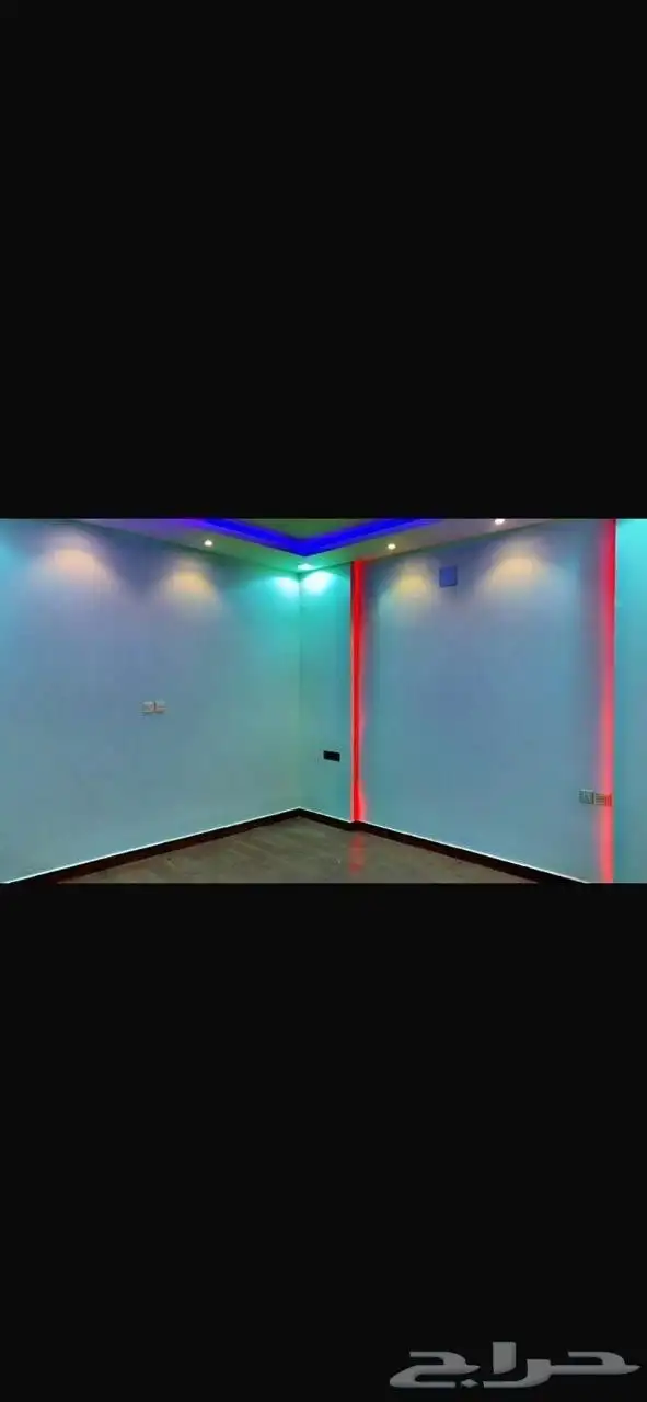 للايجار شقة علوية عوايل بحي الجزيرة 7