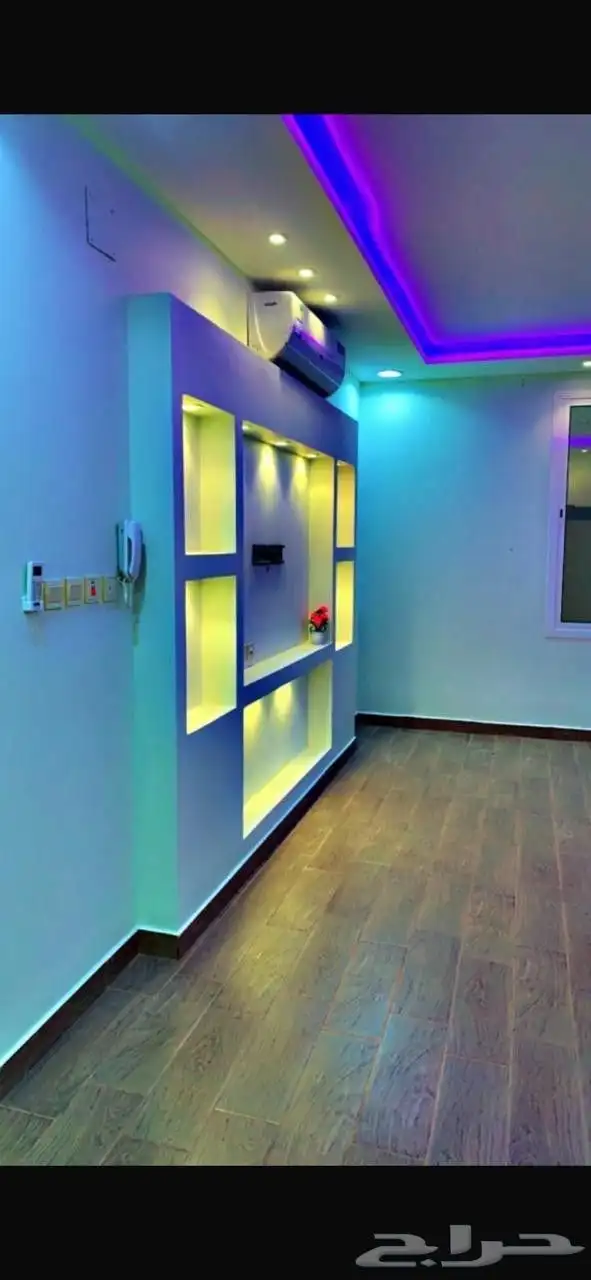 للايجار شقة علوية عوايل بحي الجزيرة 8