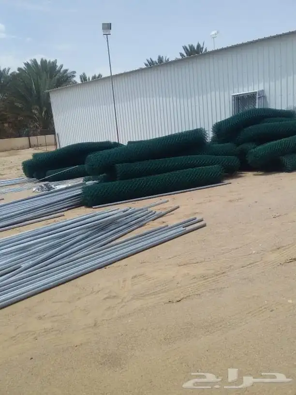 نقوم بتركيب جميع انواع الشبوك 4