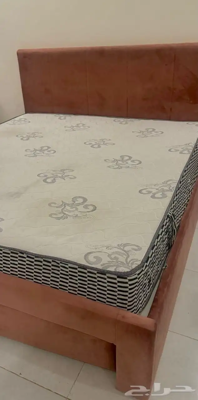 سرير من هوم بوكس 2