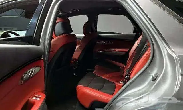 جنسيس - GV70 - 2021 14