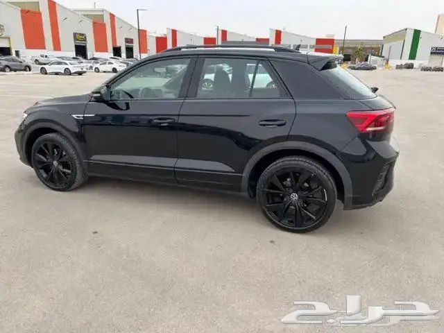 للبيع فولكس فاجن T-ROC 2023 فل كامل R-LIN 0