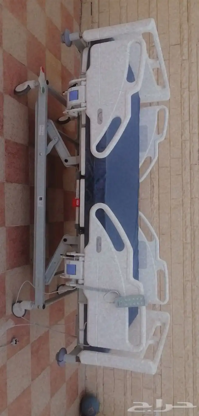 سرير طبي كهربائي 1