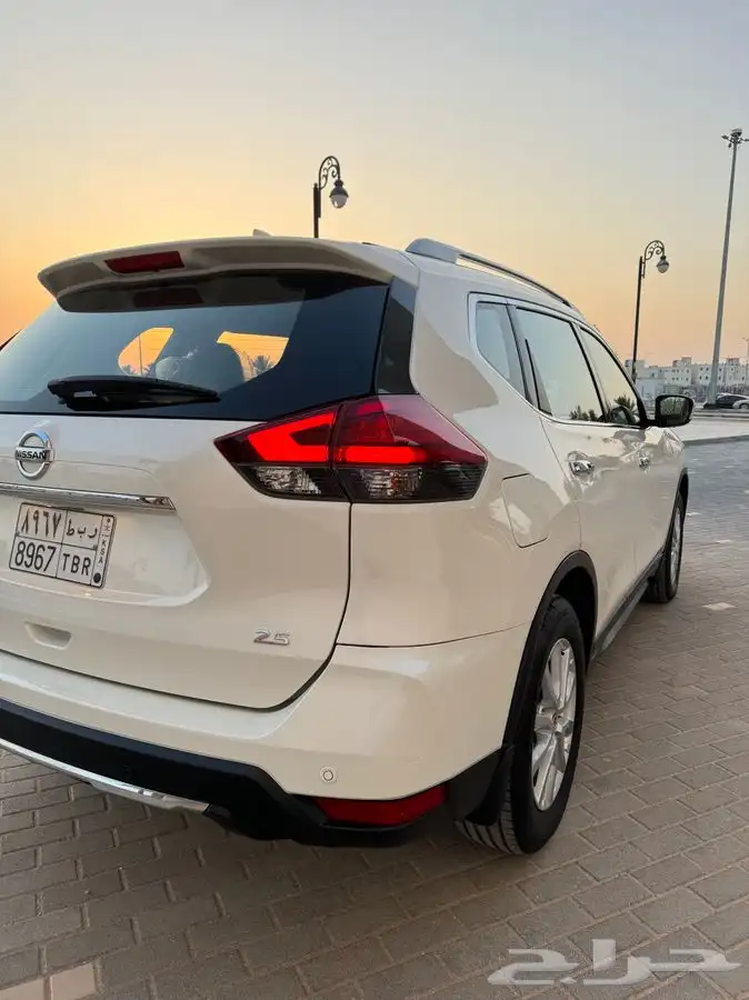 نيسان اكستريل 2022 10