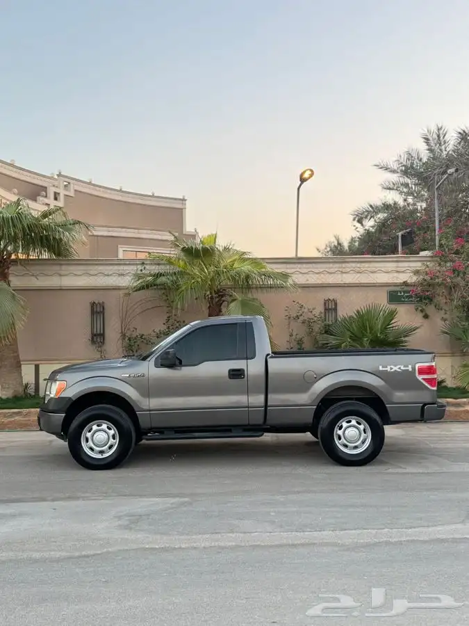 فورد اف 150دبل v8مديل 2013 1