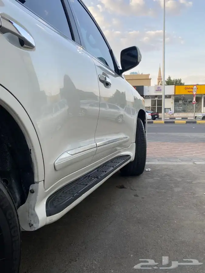 جيب صالون لاندكروزر موديل 2008 مرهم GXR 2015 7