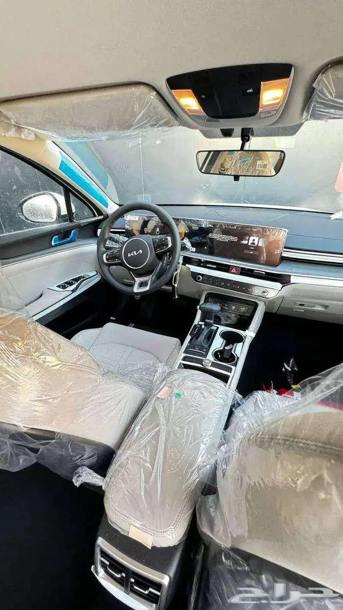 كيا k5 2024 GL لدى شركة عبدالمجيد الخضر للسيارات 6