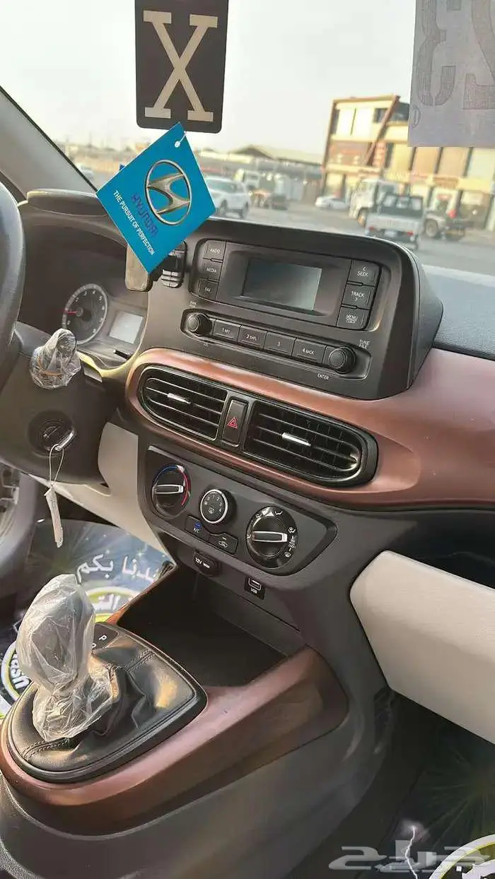 هونداي i10 2023 11