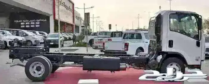 ايسوزو دينا شاص 13طن شاص 6طن و5طن و 4طن2025 سعودي اقل سعر 3
