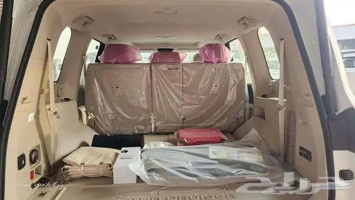 تويوتاجي اكس ار L4 بنزين شاشات خلفيه جلد سعودى2025ابيض واسود 6