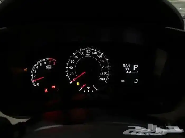 تويوتا كورولا XLI 2.0 طيس بنزين 2025 11