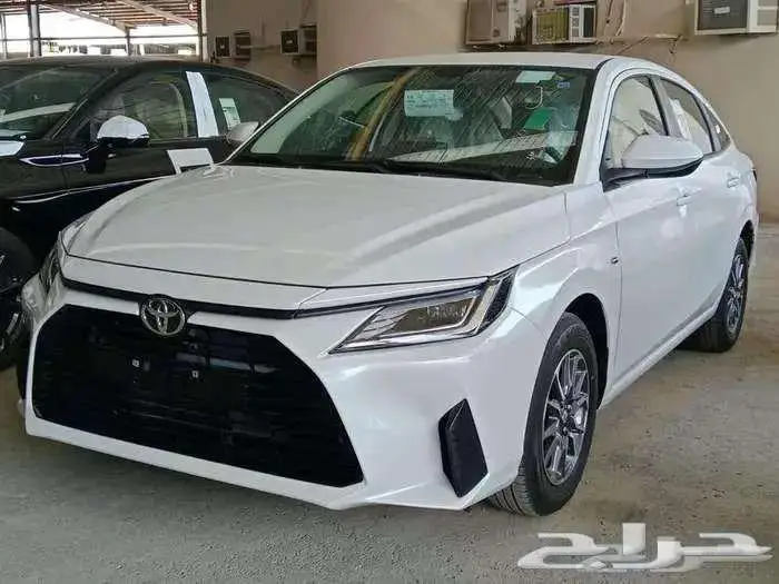 تويوتا يارس 1.3 y بنزين 1