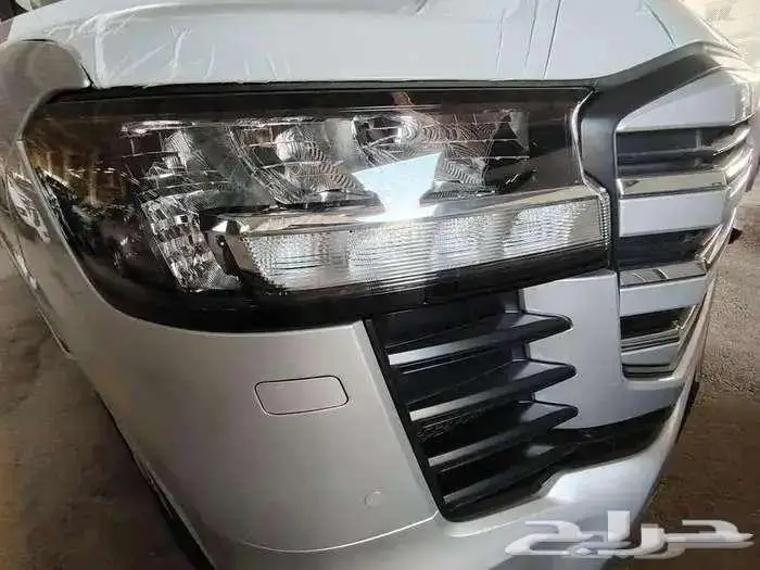 لاندكروزر L3 GXR موديل 2025 10
